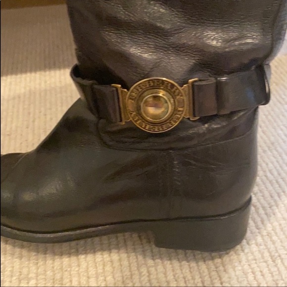Burberry Boots (barely worn) - Picture 3 of 6
